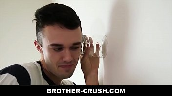 Y. Boy Enjoys In Big Raw Stepbrother' Cock - Brothercrush.com