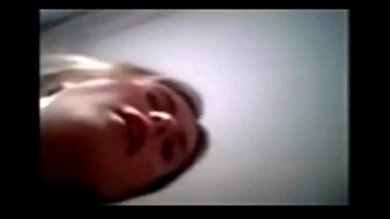 وتعلم ودلوعة ونياكة وطيزها كسها مزة حرشة ودلوعة بتتفرج