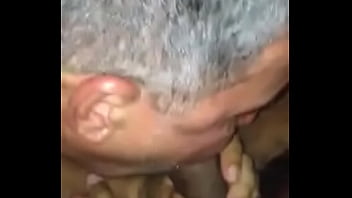 Casado Rezando Com A Pica Na Boca