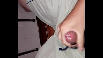 Sục cặc bắn tinh - Cumshot-solo-viet-nam-ban-tinh-quay-tay