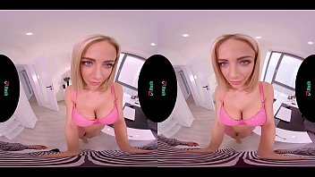 Vrhush Nathaly Cherie Distracts Her Man From Working