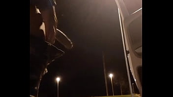 Tes_o Do Caralho Na Estrada, Com Direito A Mij_o E Punheta