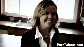 Glamorous Beauty Riding Clients Hard Cock