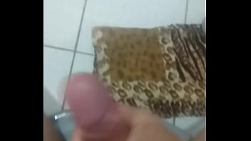 Batendo Punheta, E Oque Acham Do Meu Pau é Muito Pequeno?