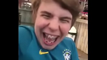 Patrick Miranda Barbonha Botando O Piru Pra Fora