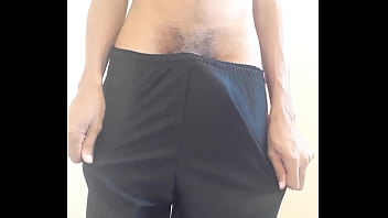 Novinho Brincando Com O Pau E Mostrando O Cuzinho