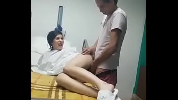 Ni Enferma Se Le Quita Lo Caliente