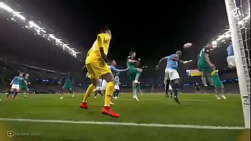 Llorente Mete Tudo Ate A Bola Entrar