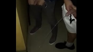 Boys Pissing - Gaypissing.net