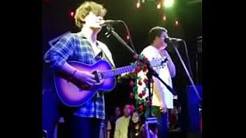 Ed Maverick - De Mí Ft. Dromedarios Magicos