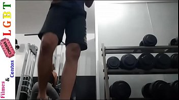 Fiquei De Pau Duro Na Academia E Tive Que Arrumar A Rola Algumas Vezes