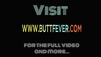 Glamour Babe Gushes Pussy Juice All Over