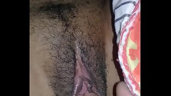 Q Buceta Maravilhosa Mánuela é Fábio - metendo-o-dedo, comir-depois - Video 3343010