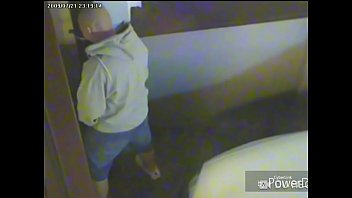 Faceci Sikają Na Ulicy - Kompilacja #1