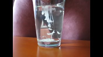 Max a jeho pořádn_ v_střik