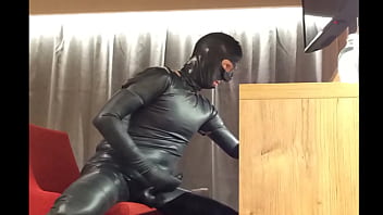 Latexitaly Masturbates In Latex (timelapse)