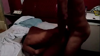 Com Os Travecos No Motel