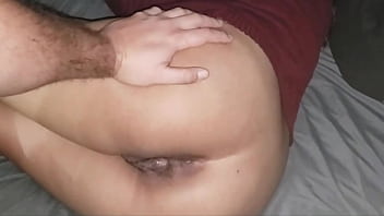 Colegiala Nalgona Se Fue De Fiesta Y Su Padrastro La Visita Durante La Noche