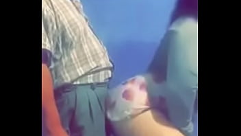 Travesti Cassandra Culona Haciendo Twerking Por La Pija De Su Vecino Maduro