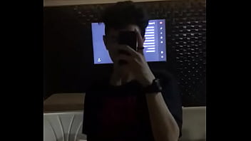 Kullin Safadinha Rebolando No Espelho