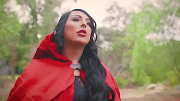 Little Red Riding Hood And Kleio Valentien Feat. Chanel Santini - Transfixed