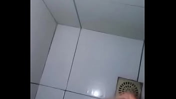 Batendo Uma Puneta Gostosa