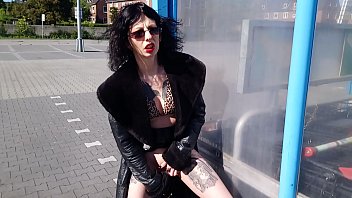 Lucy Ravenblood Dildoing In Public