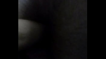 Meteno A Dedada E Gemendo Gostoso