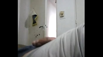 Estoy Solo En Casa Y Me Pajeo