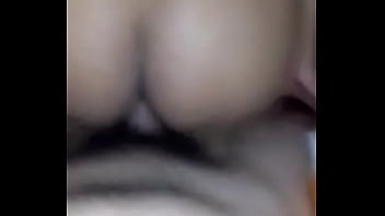 Cogiendo A Una Madura A Sentones.