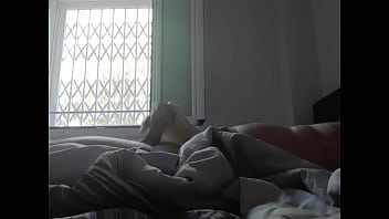 Me Pajeo Viendo A Mi Vecina En El Balcón