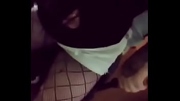 Camiloka Malayoeligrosa Se Folla Al Amigo