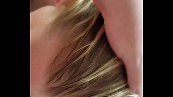 Bathroom Blowjob - Blonde-babe-sucking-milf-blowjob-amateur-homemade-wife-pov-bath-real-homemade
