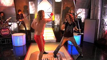 Uma Banda Lá em Casa UBLC S01E02 - I Wanna Punch Stuff