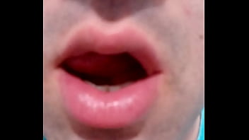 Sexy líps boy 18 yo
