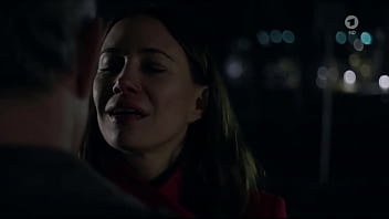 Tatort - Zurück Ins Licht Handjob Scene