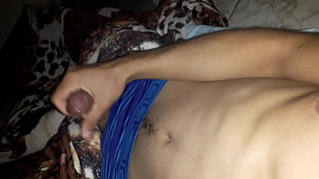 Delícia De Novinho Gozando Na Barriguinha