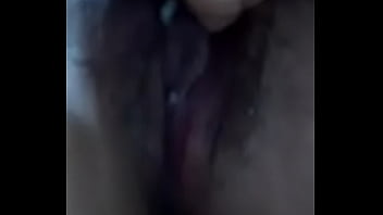 em gái nhớ ny thủ d_m ướt lồn