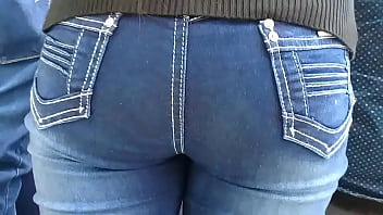 Hermoso Culito Redondo De Una Chiquilla