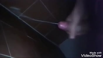 Colombiano Se Pajea En El Baño Comenten Para Subir Mas De Mis Videos