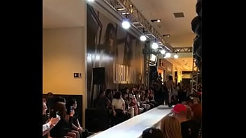 Sexy, Legs, Minifalda, Desfile - Sexy - 2025 - Sexy - Session - Video 3321521