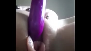 Gozando Gostoso Com Vibrador - masturbation, vibrador, buceta, gozando, coroa, ruiva, branquinha, gemendo - Video 3288329