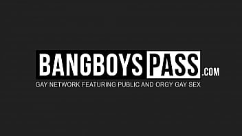 Young Twinks Having Oral Sex And Barebacking In A Hot Orgy