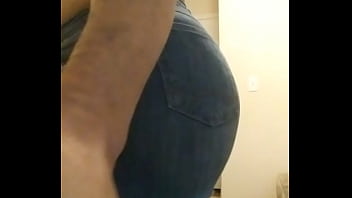 Big Ass In Tight Shorts