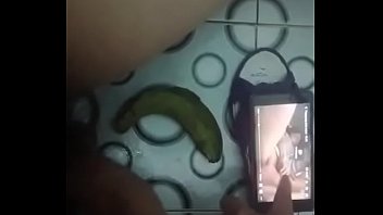 thủ d_m bằng vỏ chuối