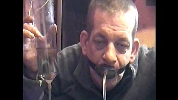 Bisexual Amateur Shows You What To Do When You Have No Acsess To Warter In A Dessert Or At Home