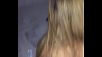 Loira Linda Deu Pro Johnnie Walker