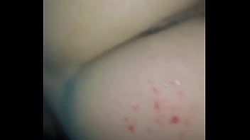 Em trai lì bị anh trai tét ra máu m_ng