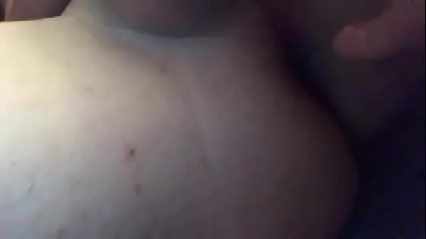 Amigo Se Pica Su Rico Culo Para Mí