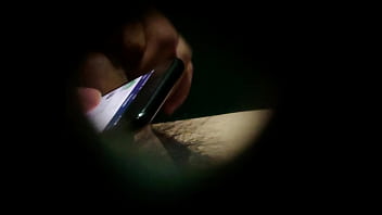 Quay lén A trai trong WC Lotte Q7 lầu 3